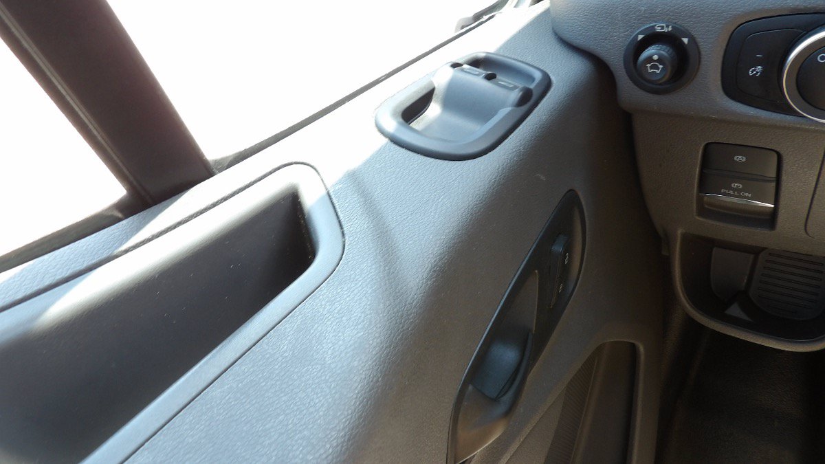 Used 2022 Ford Transit 250 Medium Roof AWD image 17