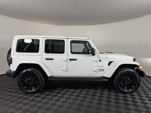 Used 2023 Jeep Wrangler Unlimited Sahara AWD/4WD image 4