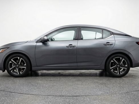 Used 2025 Nissan Sentra SV FWD image 5