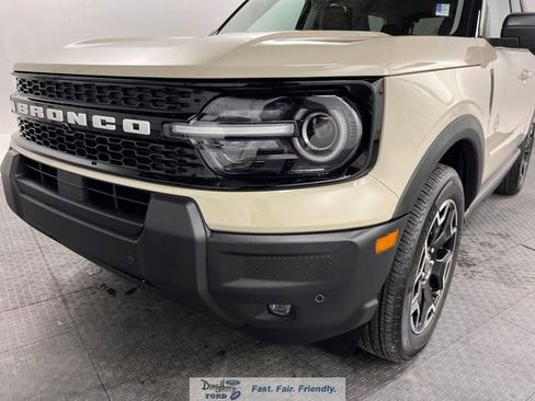 Used 2025 Ford Bronco Sport Outer Banks w/ Outer Banks Tech Package+ image 10