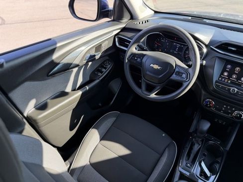 Used 2023 Chevrolet TrailBlazer LT image 24