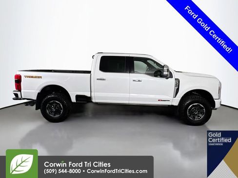 Certified 2024 Ford F350 Platinum w/ Tremor Off-Road Package image 18