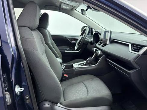 Used 2024 Toyota RAV4 XLE FWD image 21