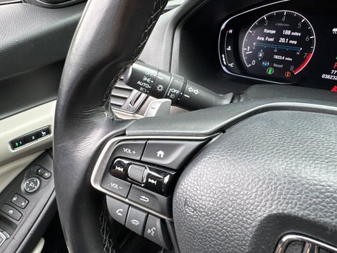Used 2022 Honda Accord Touring image 21
