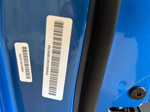 Used 2025 Nissan Sentra SV FWD image 26