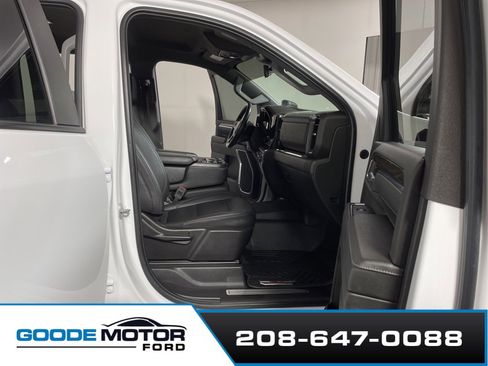 Used 2024 Chevrolet Silverado 3500 LT w/ Convenience Package image 23