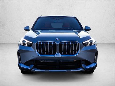 Used 2025 BMW X1 xDrive28i image 2