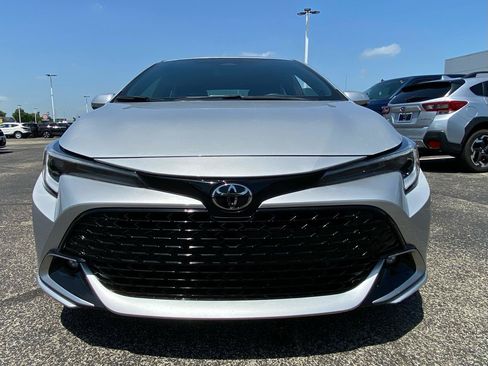 Used 2025 Toyota Corolla XSE FWD image 4