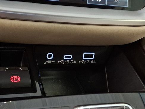 Used 2023 Subaru Outback Limited w/ Popular Package #2 image 25