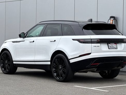 Certified 2026 Land Rover Range Rover Velar Dynamic SE AWD/4WD image 3