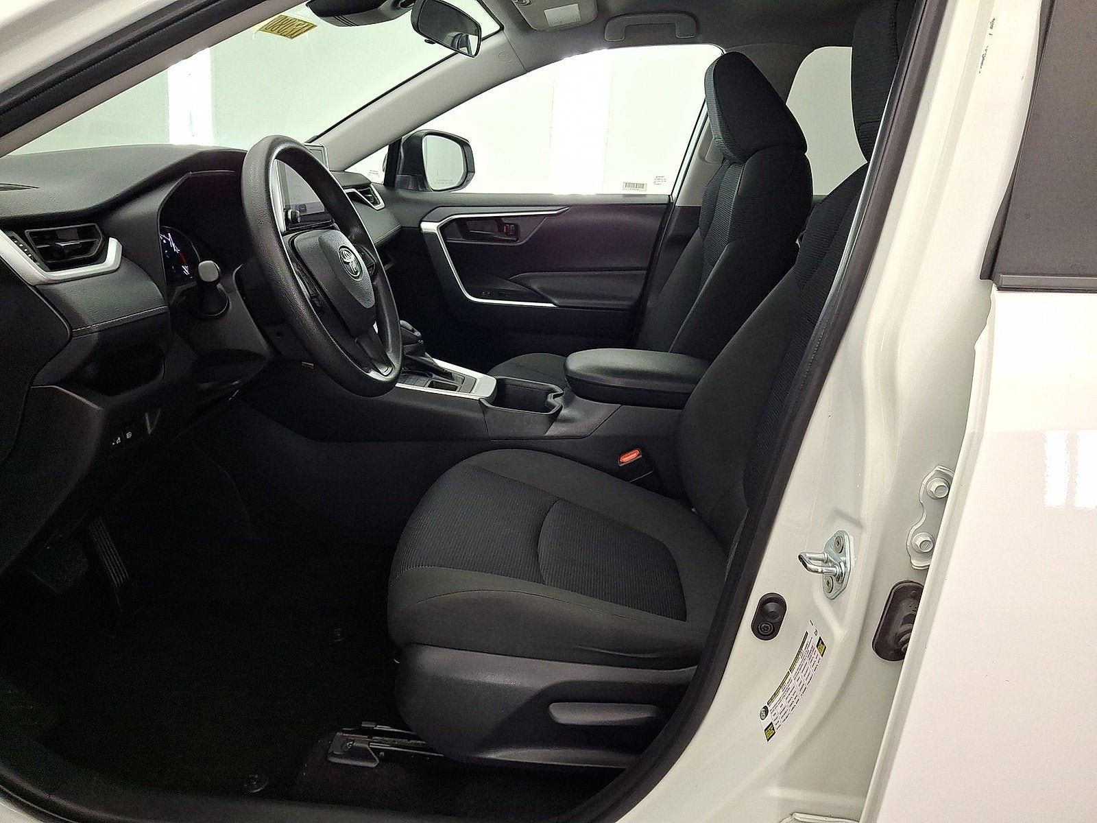 Certified 2025 Toyota RAV4 LE AWD/4WD image 3