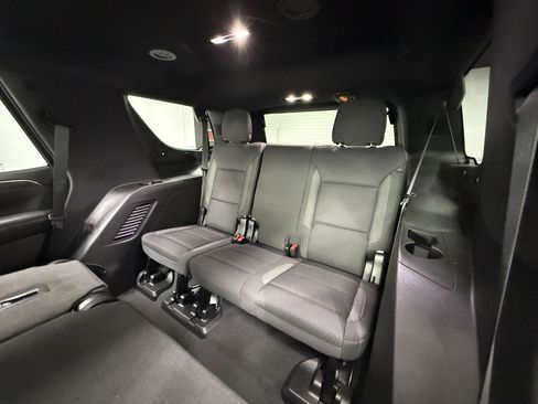 Used 2023 Chevrolet Tahoe LS image 26