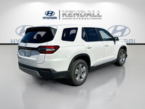 Used 2025 Honda Pilot EX-L image 7