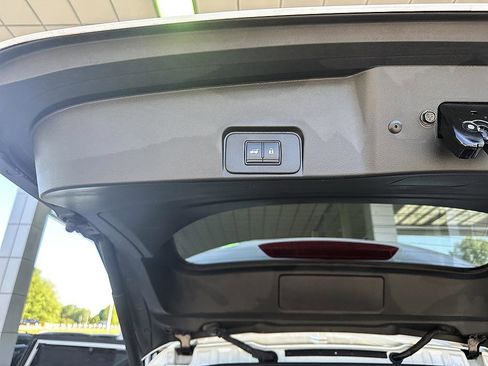 Certified 2021 Nissan Rogue SL w/ Premium Package FWD image 24