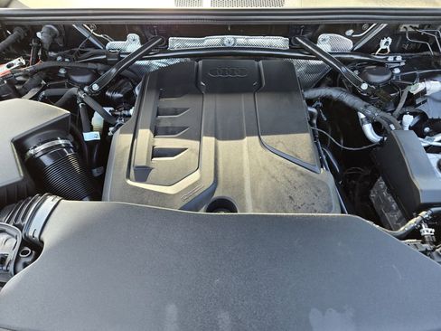 Certified 2025 Audi Q5 Premium Plus w/ Premium Plus image 39