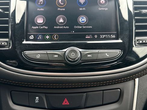 Certified 2022 Chevrolet Trax LT w/ Midnight Edition image 28