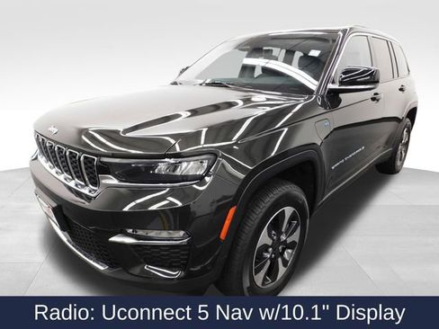 Used 2023 Jeep Grand Cherokee 4WD 4xe w/ Luxury Tech Group II image 5