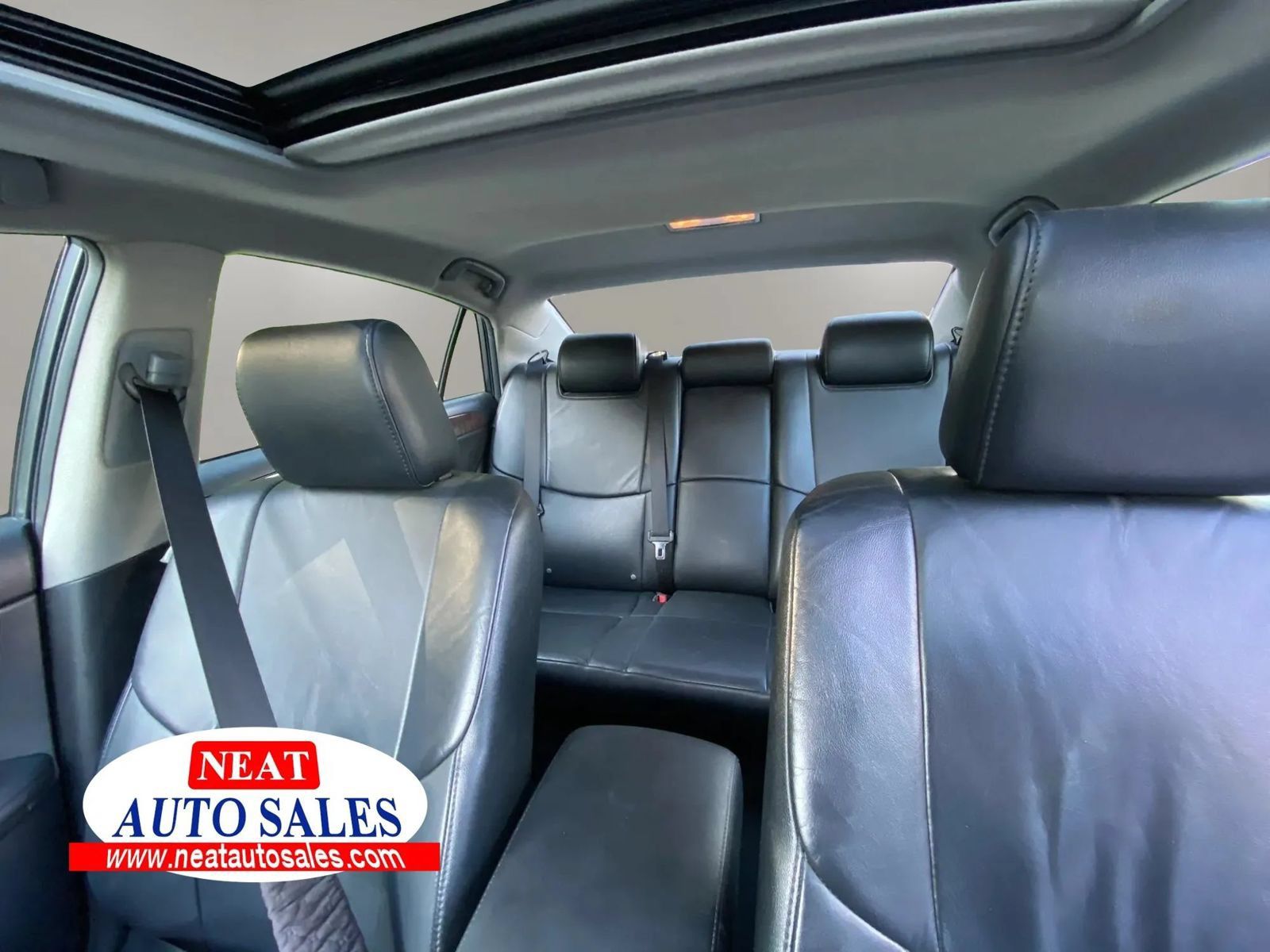 Used 2012 Toyota Avalon FWD image 8