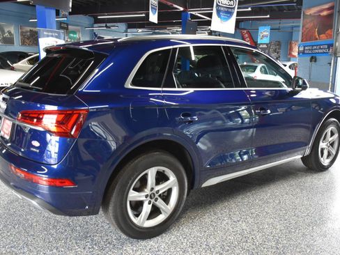 Used 2023 Audi Q5 2.0T Premium w/ Convenience Package AWD/4WD image 3