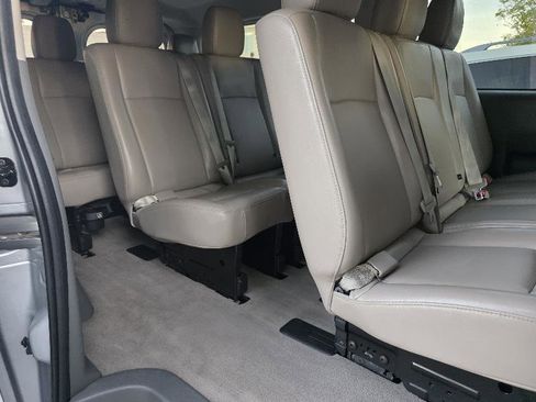 Used 2019 Nissan NV 3500 SL RWD image 15