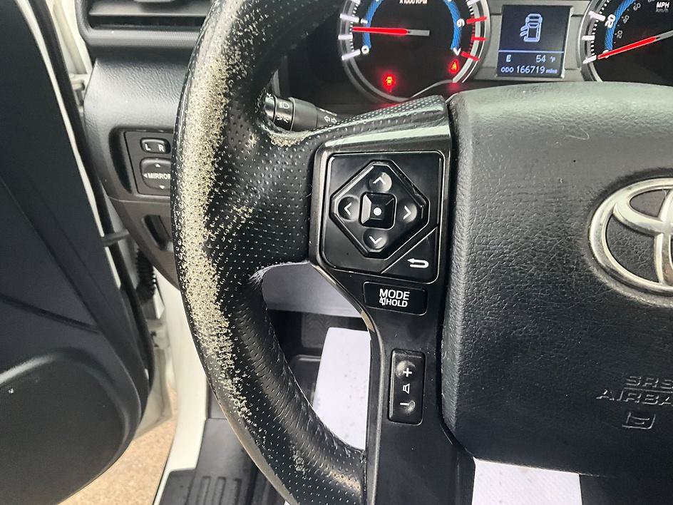 Used 2016 Toyota 4Runner Trail Premium AWD/4WD image 32
