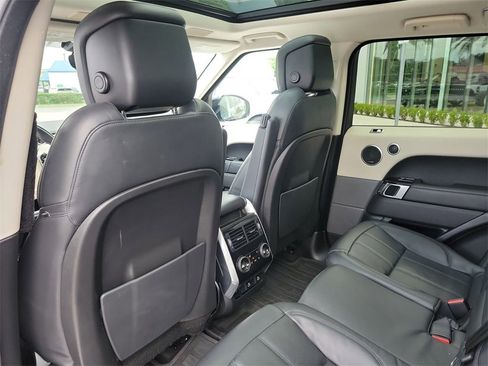 Used 2022 Land Rover Range Rover Sport HSE Silver Edition image 17