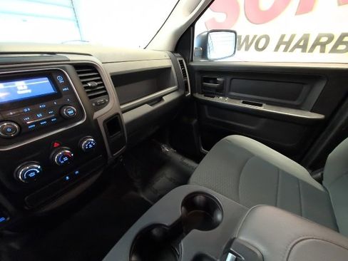 Used 2015 RAM 1500 Express image 23