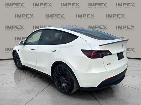 Used 2022 Tesla Model Y Performance image 3
