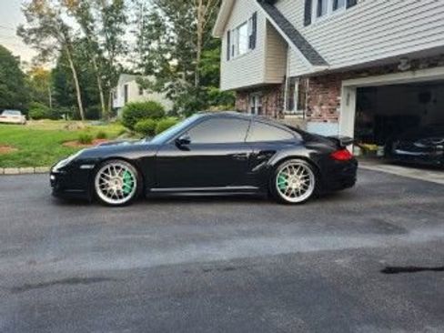 Used 2009 Porsche 911 Turbo image 2