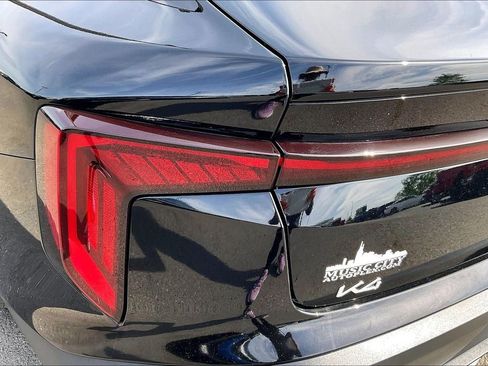 Used 2025 Kia K4 LXS image 25