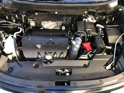 Used 2024 Mitsubishi Outlander Sport AWD image 30