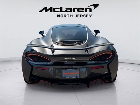 Used 2017 McLaren 570S image 27