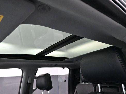 Used 2021 Ford F150 Lariat w/ Max Trailer Tow Package image 28