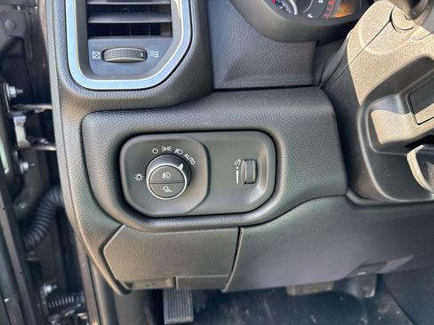 New 2025 RAM 2500 Big Horn AWD/4WD image 19