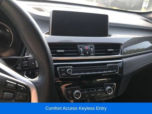 Used 2021 BMW X1 xDrive28i AWD/4WD image 7