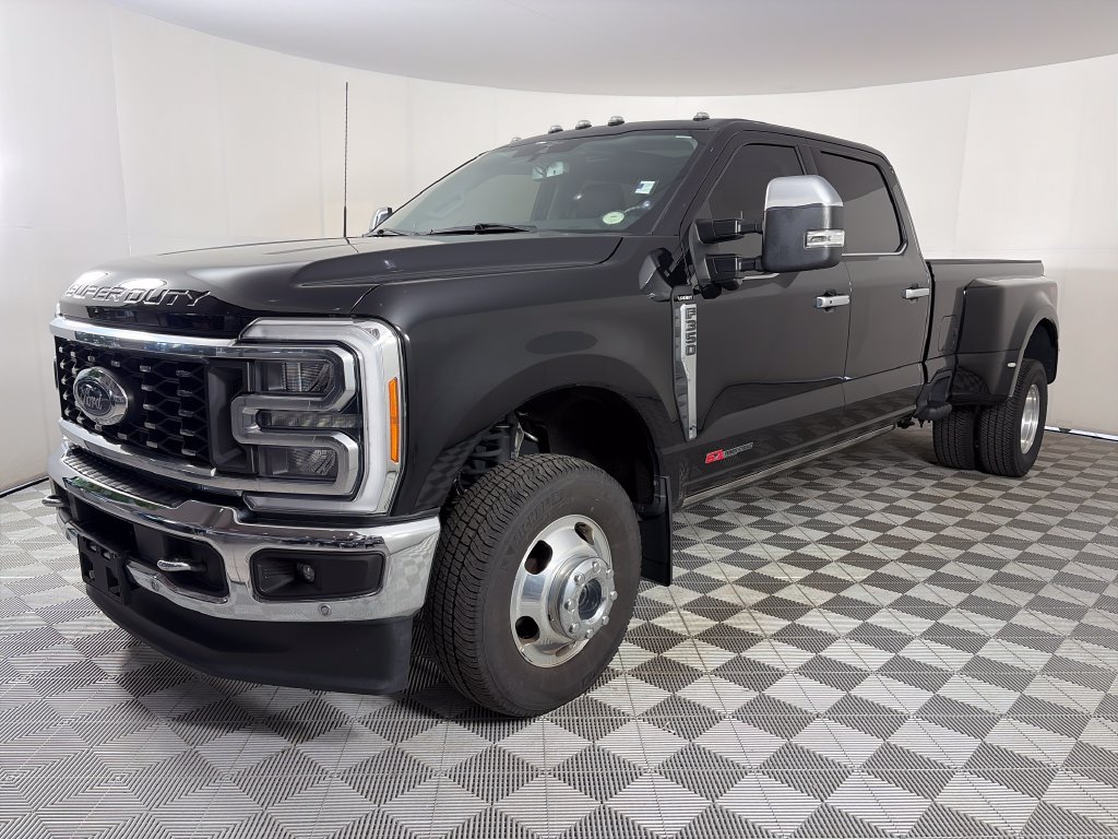 Certified 2023 Ford F350 Lariat w/ Lariat Ultimate Package AWD/4WD image 3