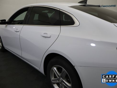 Used 2025 Volkswagen Jetta GLI Autobahn FWD image 11