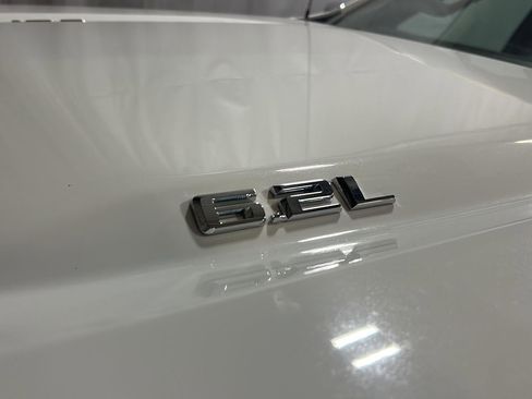 Used 2023 Chevrolet Silverado 1500 LTZ w/ LTZ Convenience Package II image 5