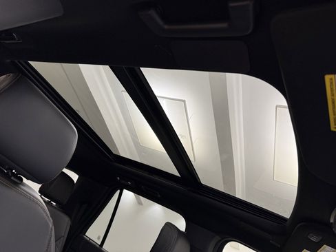 Used 2024 Ford Expedition Max Platinum image 34