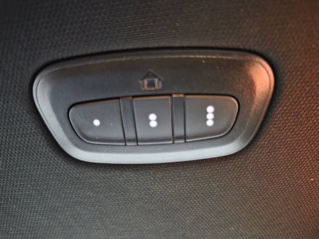 Used 2022 RAM 1500 Big Horn AWD/4WD image 16