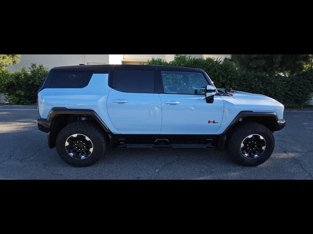 Used 2024 GMC Hummer EV 2X w/ Extreme Off-Road Package AWD/4WD image 8