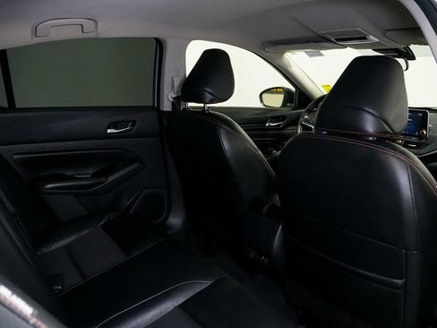 Used 2022 Nissan Altima 2.5 SR FWD image 17