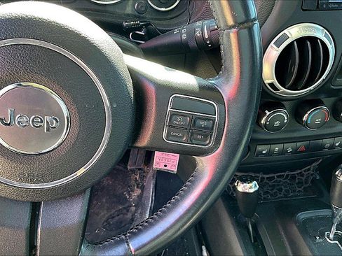 Used 2015 Jeep Wrangler Unlimited Sahara w/ Connectivity Group image 12