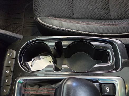 Used 2021 Chevrolet TrailBlazer RS w/ Sun and Liftgate Package image 43