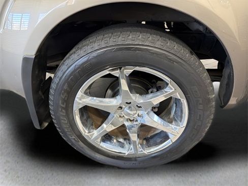 Used 2005 Nissan Frontier LE w/ (H03) Rockford Fosgate Pkg image 36