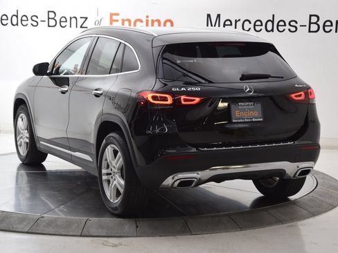 Used 2021 Mercedes-Benz GLA 250 4MATIC image 4