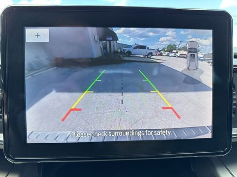 Used 2021 Ford Explorer XLT w/ Equipment Group 202A image 18