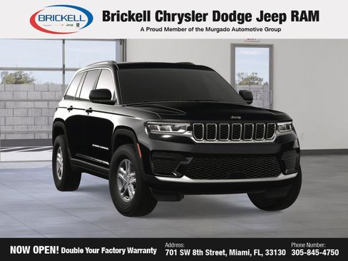 New 2025 Jeep Grand Cherokee Laredo w/ Luxury Tech Group I image 8
