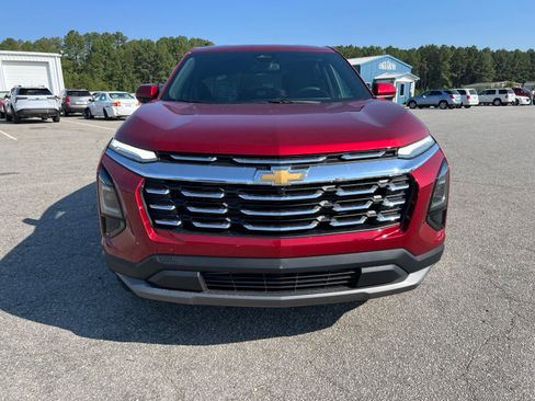 New 2026 Chevrolet Equinox LT w/ Convenience Package II FWD image 8