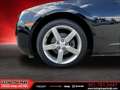 Used 2013 Chevrolet Camaro LT RWD image 31
